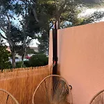 A Pied - 5 Couchages - Terrasse Et Parking * Hyères