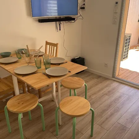 Plage A Pied - 5 Couchages - Terrasse Et Parking * イエール